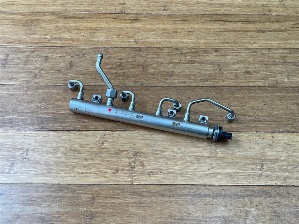 BMW 850i G16 2016-2023 motor izquierdo CIL 5-8 riel inyector de combustible 3 k millas OEM Foto 1 de 4