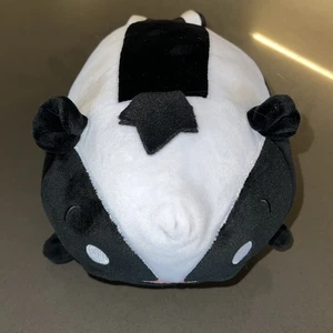 Good Stuff BUN BUN Cute Plump Black White Skunk Plush Stuffed Animal Toy 10" EUC - Picture 1 of 6