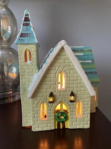 Rare Dept 56 Snow Village New Stone Church 5083-0 (1982) - Picture 1 of 6