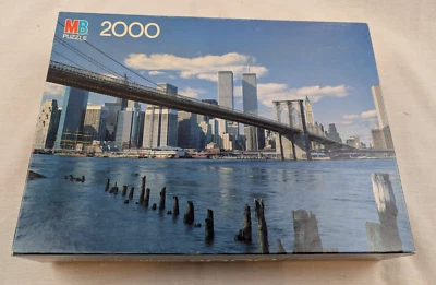 Milton Bradley Puzzle New York Twin Towers Skyline 2000 pcs Best of America 1984 - Image 1 of 4