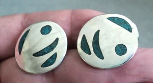 MODERNIST Crushed TURQUOISE Inlay STERLING Silver Disc EARRINGS Posts ABSTRACT - Picture 1 of 6