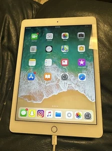 Apple iPad Air 2 MH1Y2LL/A 64GB - Picture 1 of 2