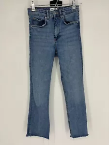 Zara Medium Wash Blue Denim Cut-Off Raw Hem Cropped Jeans Women's Size 4 - Picture 1 of 10