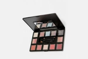 Me Makeover Essentials Personalized Custom Compact - Eye Shadow-Lip Gloss-Blush - Picture 1 of 1