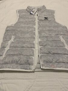 Adidas Essentials Made With Nature HK7539 white vest size Small New With Tag$100