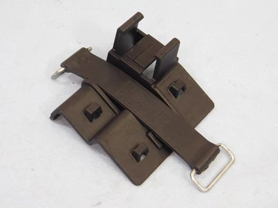 Крышка аккумулятора и ремень 2018 Triumph Bonneville T120, крепление зарядного устройства USB - Изображение 1 из 4