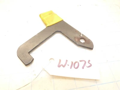 Pestillo asiento cortacésped Woods Mow'n Machine 5120 5160 6160 6140 5140 Foto 1 de 2