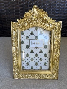 Nicole Miller New York Designer Retro verzierte Goldschleife 4x6 Bilderrahmen BESCHREIBUNG LESEN - Bild 1 von 8