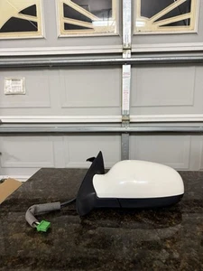 2001-2004 Volvo XC70 V70 Left Driver LH Side View Door Mirror OEM WHITE - Picture 1 of 3