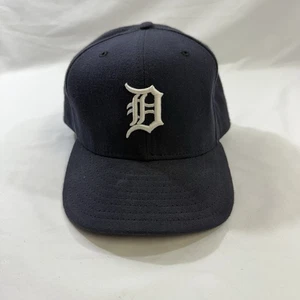 New Era 59fifty MLB Detroit Tigers Blue Fitted Hat Cap Size 7 7/8 - Picture 1 of 4