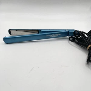 BaBylissPRO Nano Titanium Ultra Thin 1" Glätteisen Blau Getestet - Bild 1 von 6