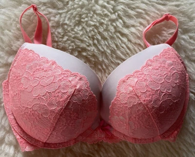 Sujetador acolchado push up Victoria’s Secret Dream Angels 32DDD encaje coral Foto 1 de 4