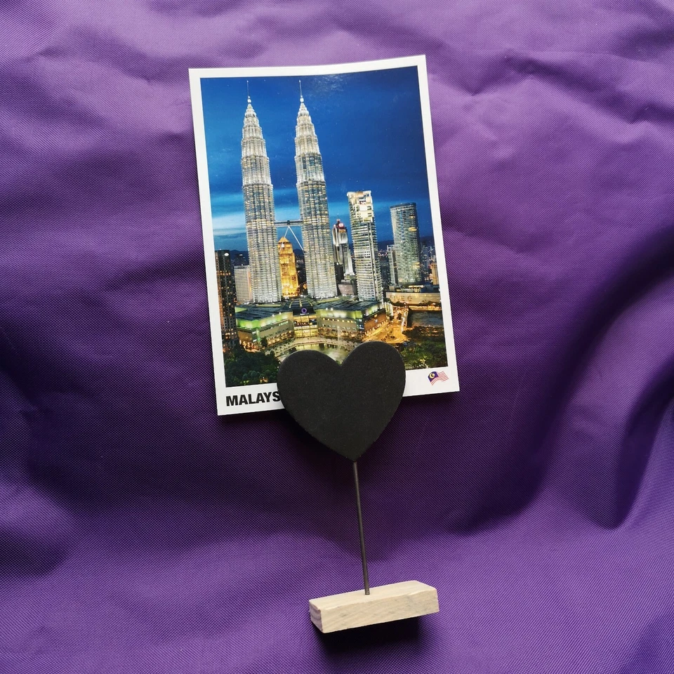 Small Clip Heart Chalk Board on Stand - Stocking Filler - Ideal Christmas Gift - Image 1 of 3