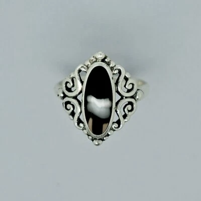 Genuine 925 Sterling Silver Celtic Gothic Cut Out Oval Ring With Onyx Stone - Image 1 of 2