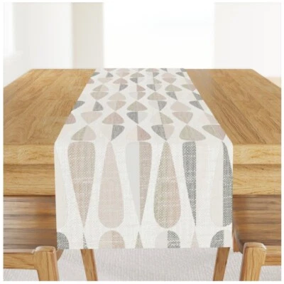 Corredor de mesa neutro moderno de mediados de siglo a gran escala Spoonflower 16 x 90 Foto 1 de 4