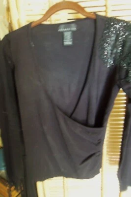 Suéteres envolventes de manga larga con cuentas brillantes noche vacaciones Attention SM para mujer nuevos con etiquetas  Foto 1 de 4