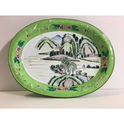 Plato ovalado esmaltado pintado a mano cantón chino vintage de los años 30 con escena de montaña Foto 1 de 4
