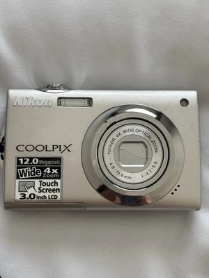Nikon COOLPIX S4000 Digital Camera w User Manual CD *Needs Cable Charger* - Image 1 of 4