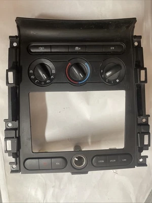 Ford Mustang 2007-2009 OEM tablero bisel control módulo aire acondicionado Foto 1 de 2