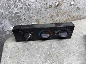 01 02 03 04 05 06 07 Chevy Express Heater AC Climate Control Panel 09375795 - Picture 1 of 2