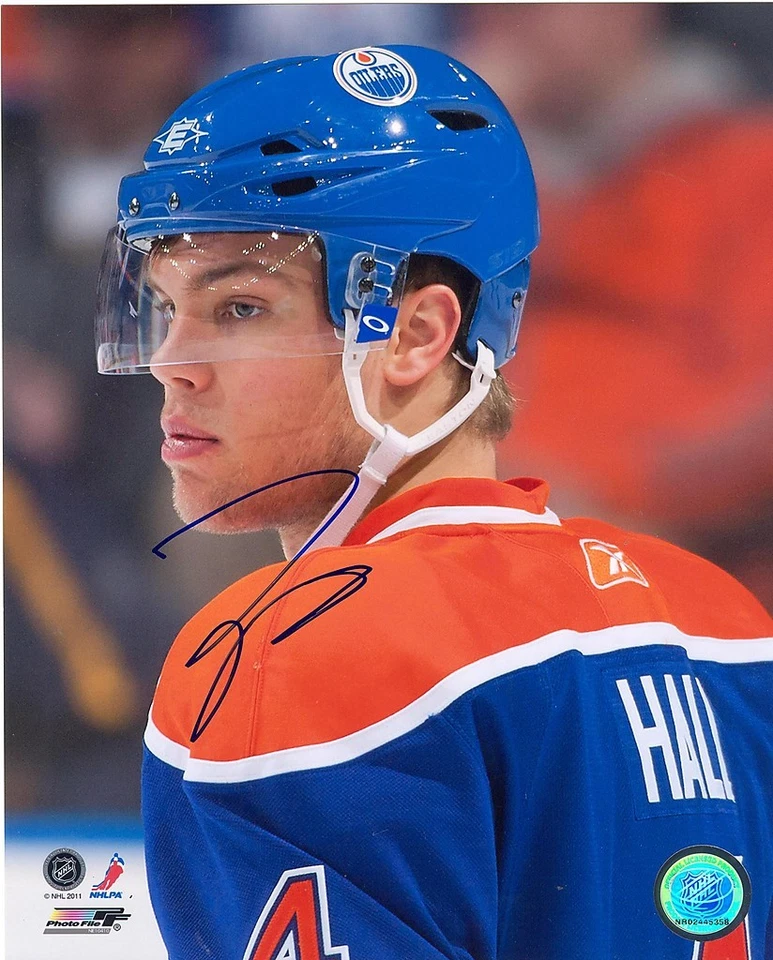 FOTO 8x10 firmada por Taylor Hall Edmonton Oilers con certificado de autenticidad Foto 1 de 1