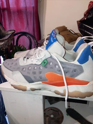 Tamanho 15 - Jordan Delta 2 cinza claro fumaça laranja total - Imagem 1 de 4