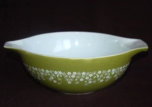 Cuenco mezclador Pyrex Cenicienta ~ Crazy Daisy Green 444 ~ 4 cuartos flor de primavera, de colección - Imagen 1 de 5