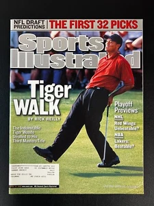 Sports Illustrated Magazine - April 22nd 2002 Issue w/ Tiger Woods Cover - Picture 1 of 3