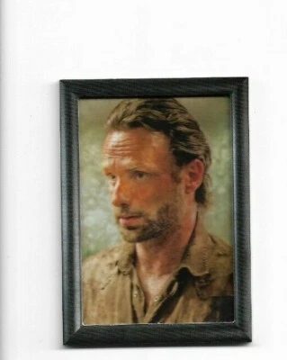THE WALKING DEAD SEASON 3 PART 1 TRADING CARDS SHADOWBOX CARD GF-03  - Image 1 of 3
