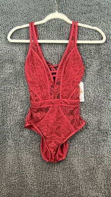NUEVO Traje de Baño Becca Crochet Una Pieza Talla XS Rojo Encaje Transparente Espalda Abierta Foto 1 de 4