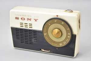 Sony TR-62 Transistor Six Vintage Portable Radio with Case Battery Powered USED - Picture 1 of 17