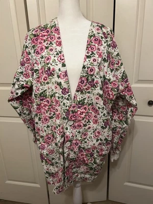 Scrub Jacket Women’s Size Medium - Image 1 of 3