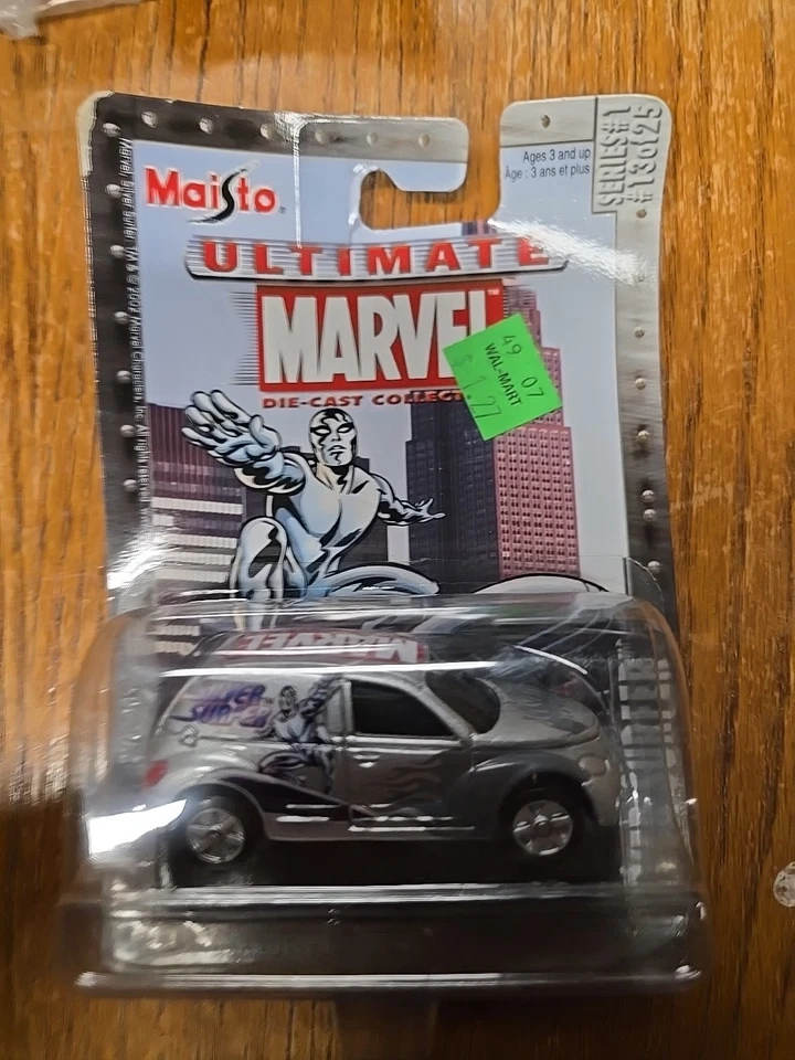 Nuevo en caja Ultimate Marvel Die-Cast Collection Silver Surfer Chrysler Panel Cruiser Foto 1 de 2