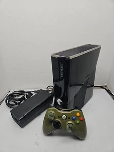 Microsoft Xbox 360 S 250GB Console - Black - Picture 1 of 13