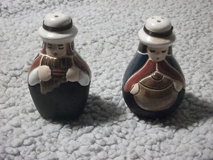 Salt And Pepper Shakers MAN AND WOMAN - Picture 1 of 7