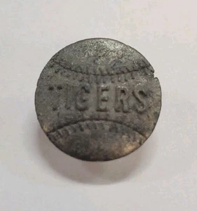 Dowst MFG. Detroit Tigers Lapel - Picture 1 of 2