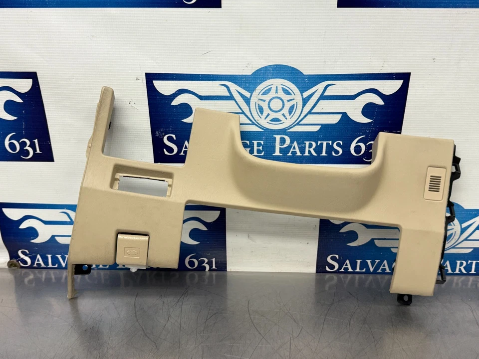 Lexus GS450H 2009 conductor tablero izquierdo superior rodillera reforzado - beige - 126 k Foto 1 de 4