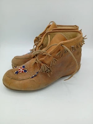 Mocasines vintage de cuero bordados hechos en Canadá talla 8 Foto 1 de 4