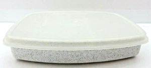 Neu Tupperware Geteilter Mittagessen Snack Behälter 813-4 mit Deckel 814-4 Sprenkel - Bild 1 von 2