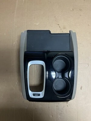 Honda Ridgeline RTL 2018 3,5 L consola central tapa portavasos OEM Foto 1 de 4