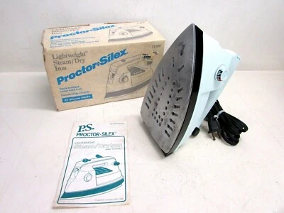 VINTAGE PROCTOR-SILEX LIGHTWEIGHT STEAM / DRY IRON #I1300, MADE IN U.S.A. - Image 1 of 4