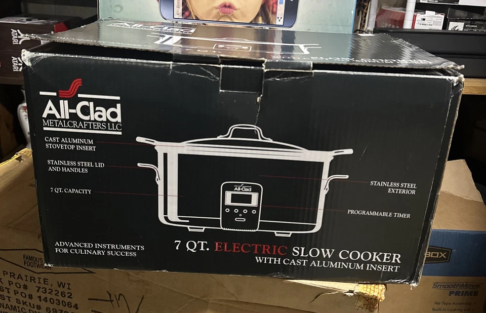 All-Clad Electric Slow Cooker 7 Qt. Preowned. Works great. Original box as shown - Image 1 of 4