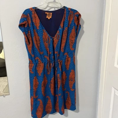 Camisero Tory Burch con cordón cintura, escote corbata, seda talla 6 Foto 1 de 4