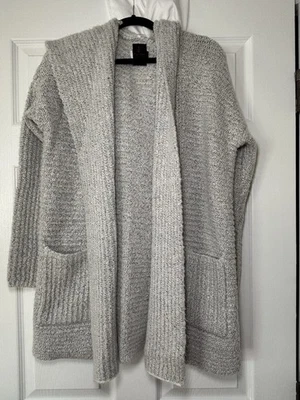 Volcom Women's Cardigan Size M 81% Acrylic, 13% Polyester, 6% Wool  - Image 1 of 4