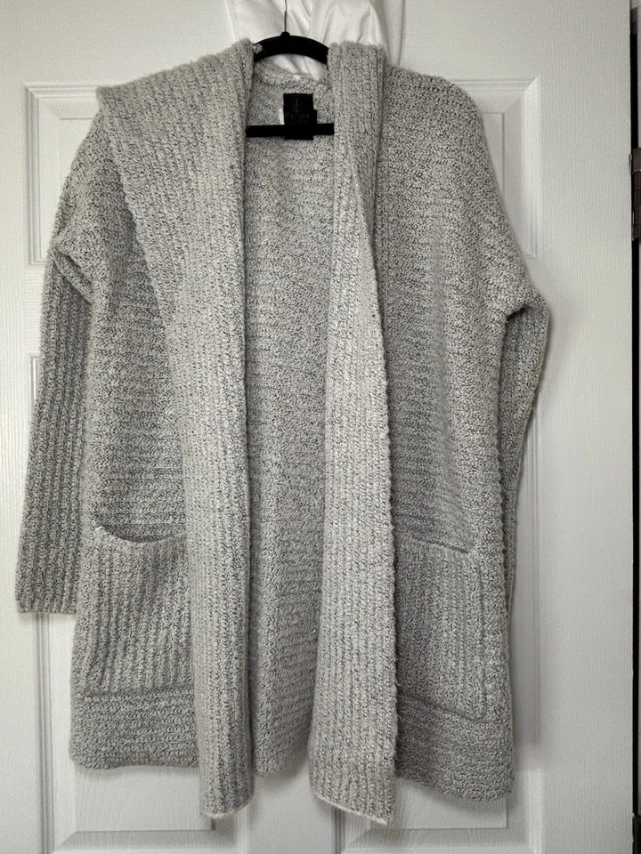 Volcom Women's Cardigan Size M 81% Acrylic, 13% Polyester, 6% Wool  - Image 1 of 4