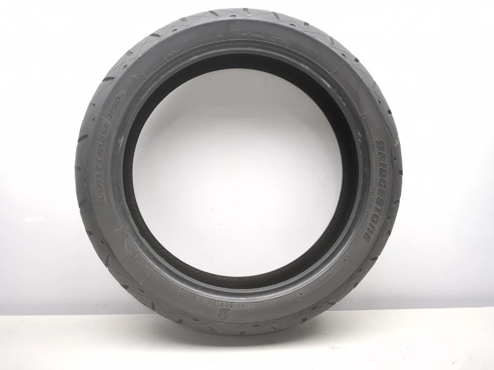 Neumático trasero Bridgestone Battlecruise H50 180/55-18 Foto 1 de 4