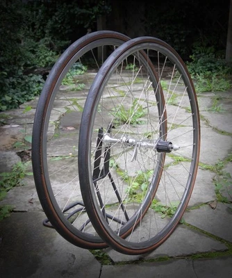 Shimano Ultegra HB 6500 FH Hub / ? Mavic Open 4CD ? / 32 H 700C Clincher Wheels - Bild 1 von 4