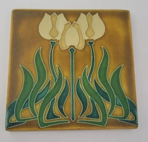 Azulejo decorativo Art Nouveau Tulipán 6 X 6" - Imagen 1 de 4