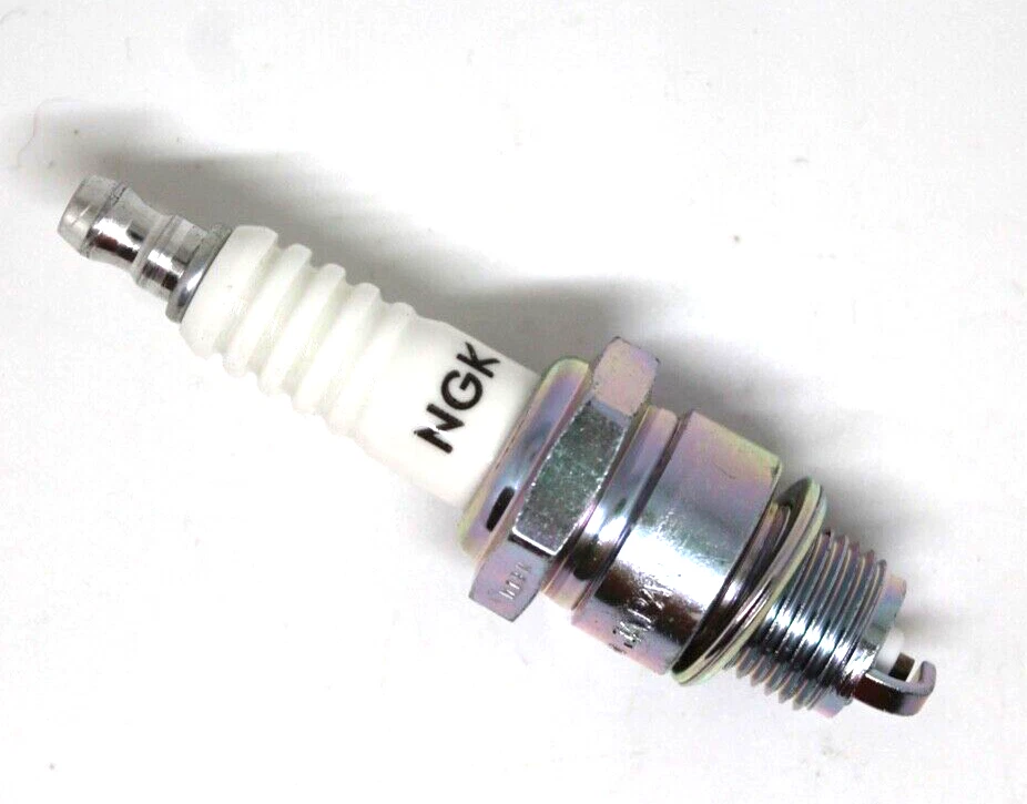 NGK BP5HS 4111 火花塞 适用于揽胜 MGB GT Rover 2000-3500 — 第 1/4 张图片