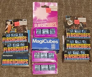 Lot Of 29 Flashcubes , Magicubes , GE , Westinghouse - Picture 1 of 4